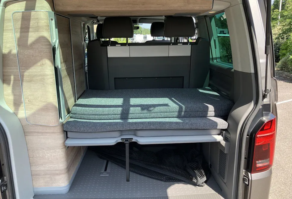 VOLKSWAGEN  CALIFORNIA COAST 2020-03-24