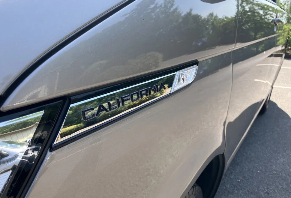 VOLKSWAGEN  CALIFORNIA COAST 2020-03-24