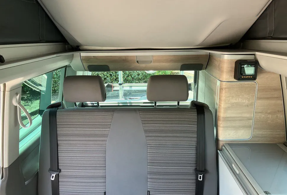 VOLKSWAGEN  CALIFORNIA COAST 2020-03-24