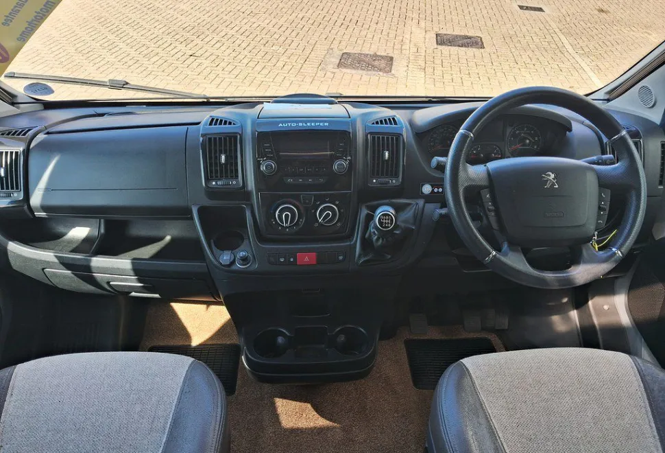 AUTO SLEEPERS  STANWAY 2017-03-17