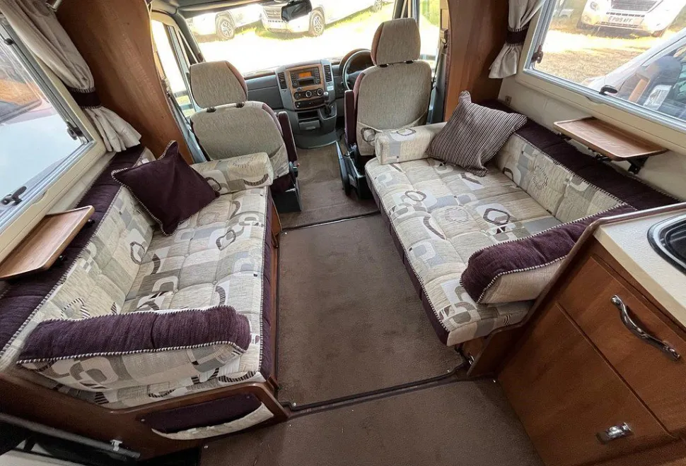 AUTO SLEEPERS  BURFORD 2015-11-18