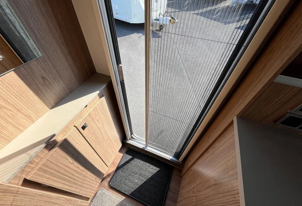 COACHMAN  VIP 460 