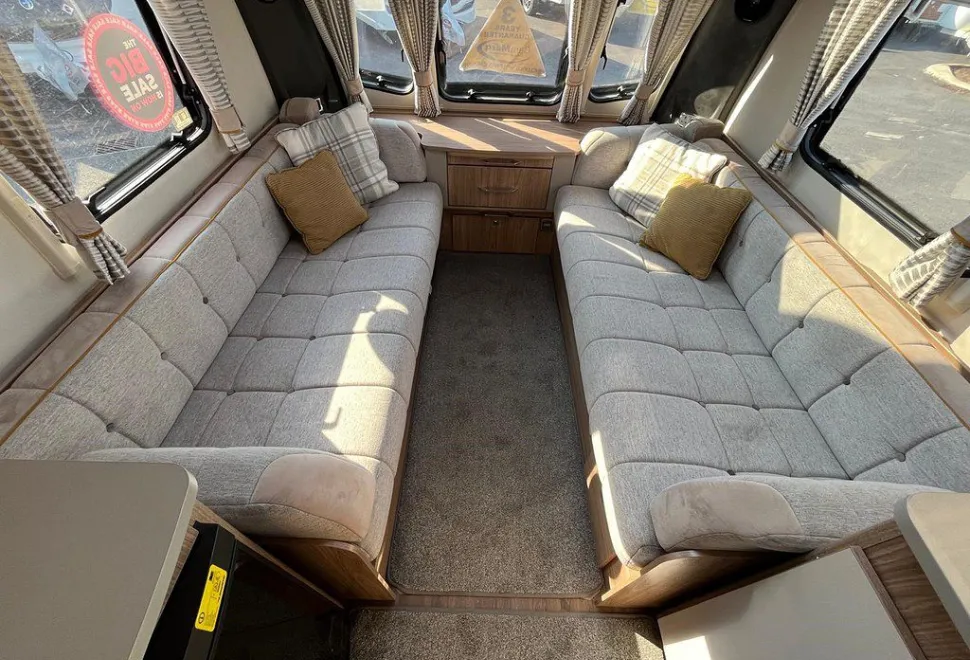 COACHMAN  VIP 460 