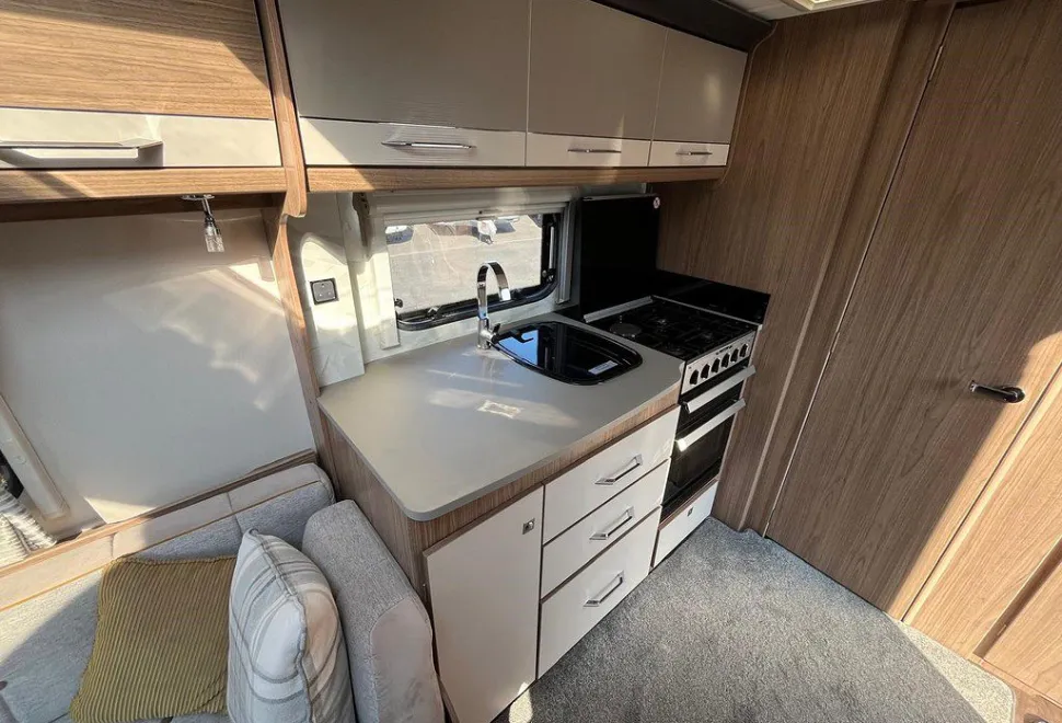 COACHMAN  VIP 460 