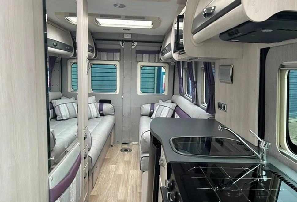 AUTO SLEEPERS  WARWICK XL 2019-06-10