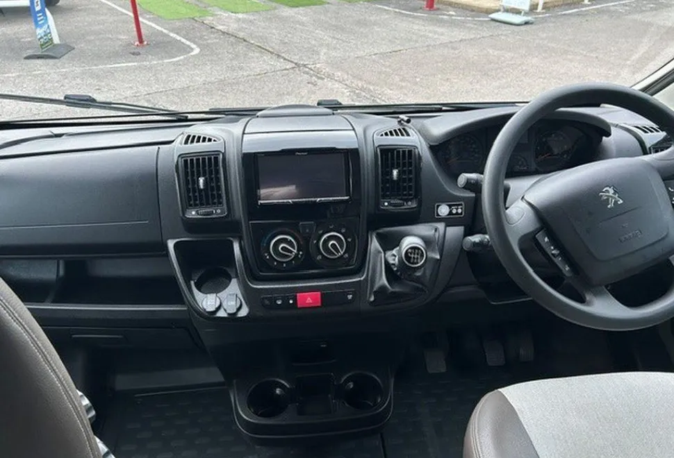 AUTO SLEEPERS  WARWICK XL 2019-06-10