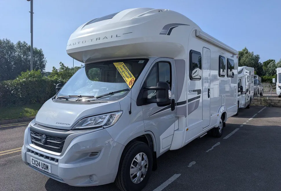 AUTOTRAIL  EXPEDITION C71 2024-08-15