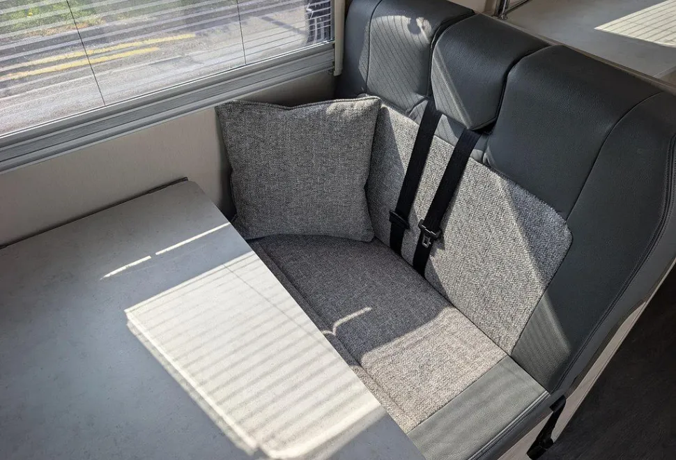 AUTOTRAIL  EXPEDITION C71 2024-08-15