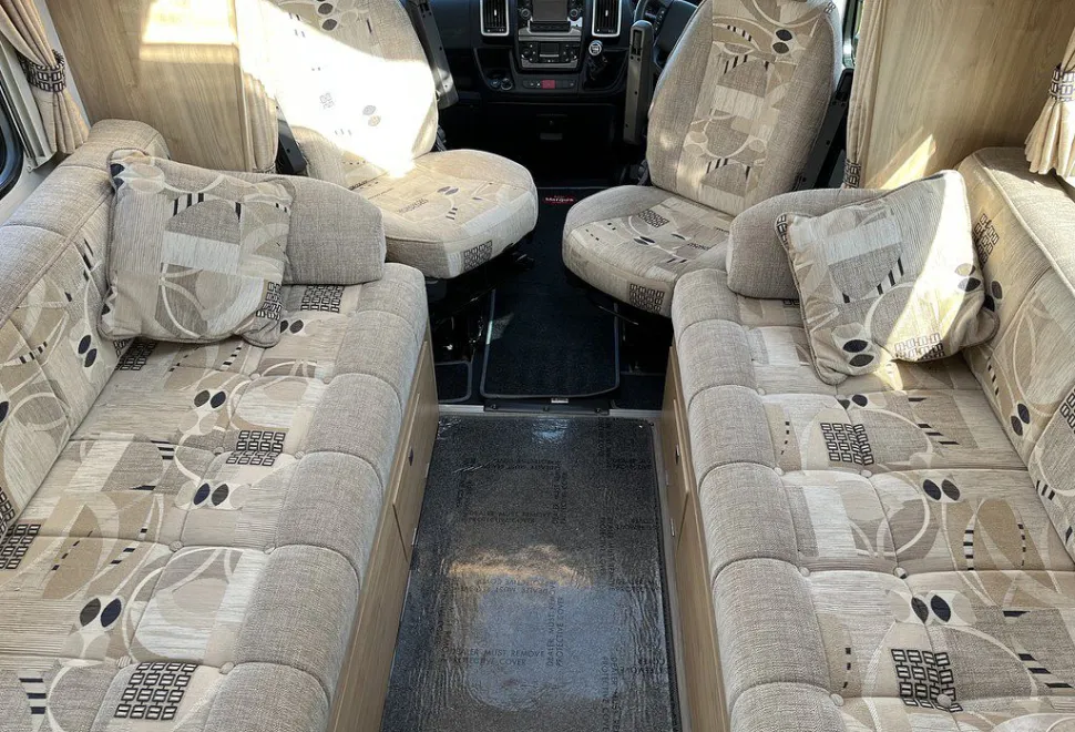 ELDDIS  MAJESTIC 155 2016-09-01