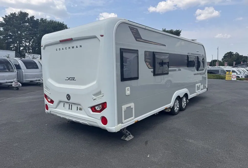 COACHMAN  LASER XCEL 875 2021-04-24