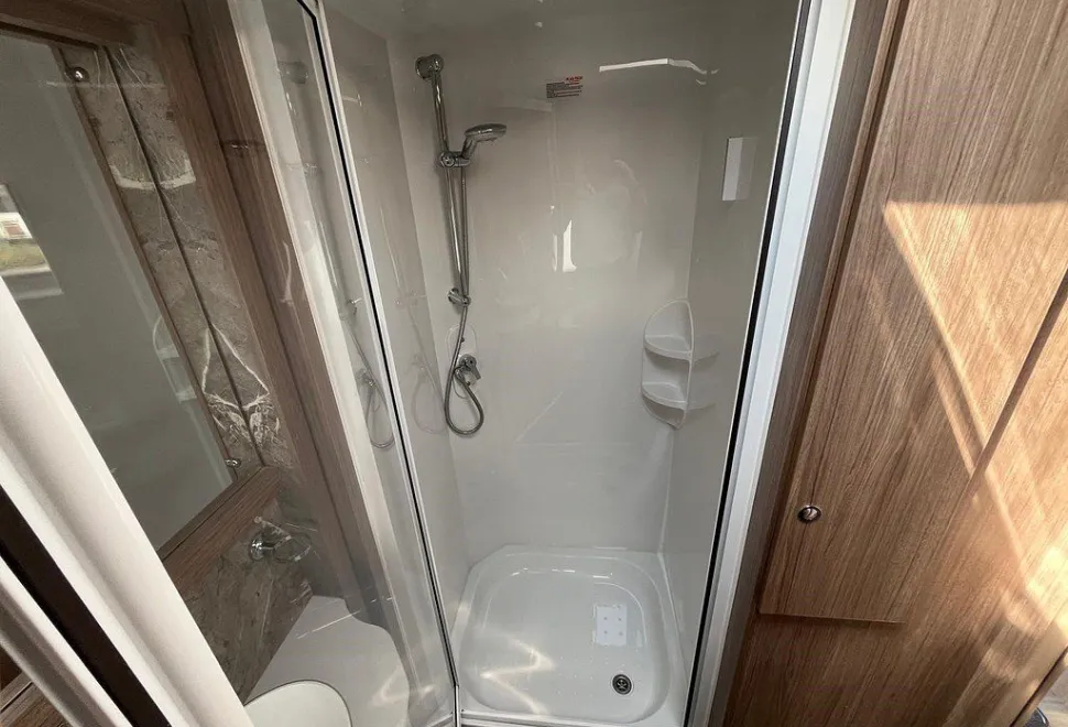COACHMAN  VIP 460 