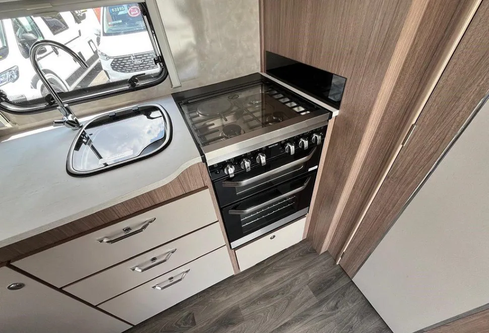 COACHMAN  VIP 460 