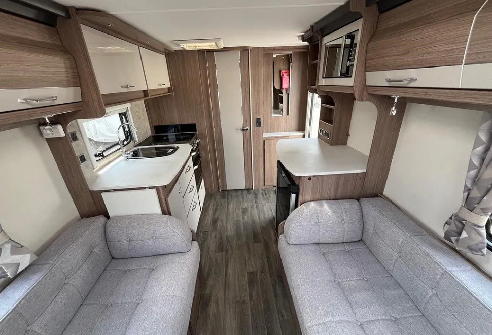 COACHMAN  VIP 460 