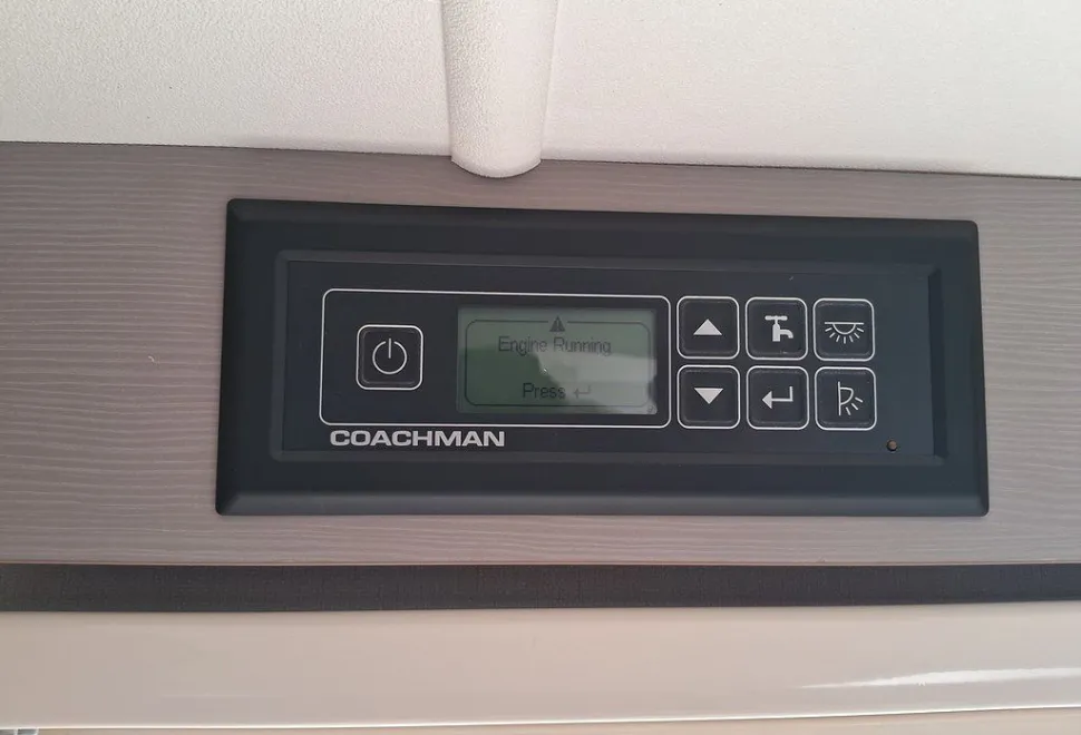 COACHMAN  VIP 575 