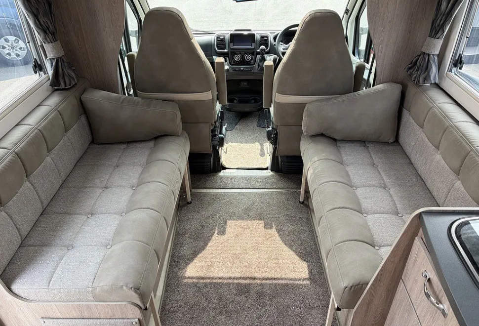 AUTO SLEEPERS  CORINIUM DUO 2025-09-01