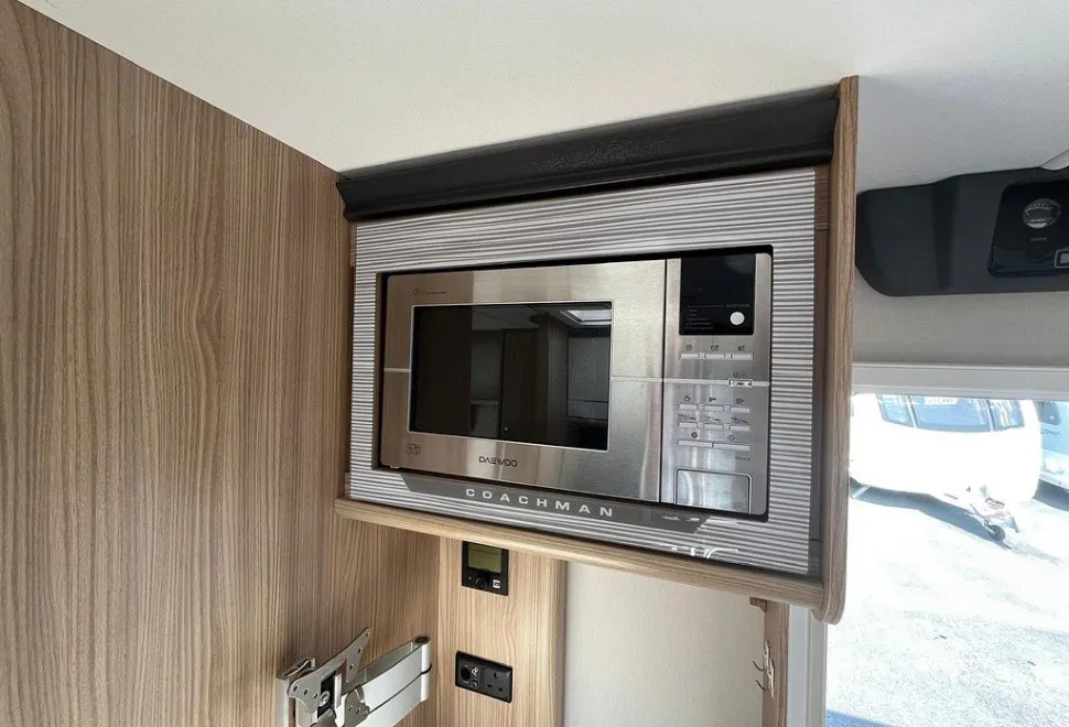 COACHMAN  VISION 575 2017-04-28