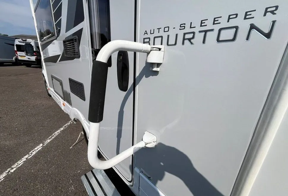 AUTO SLEEPERS  BOURTON 2018-03-01