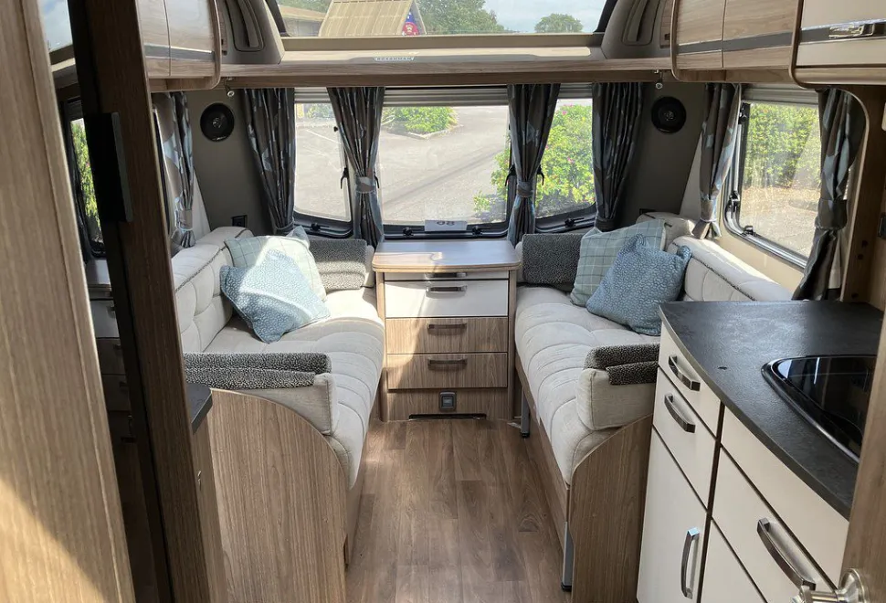 COACHMAN  LASER 650/4 