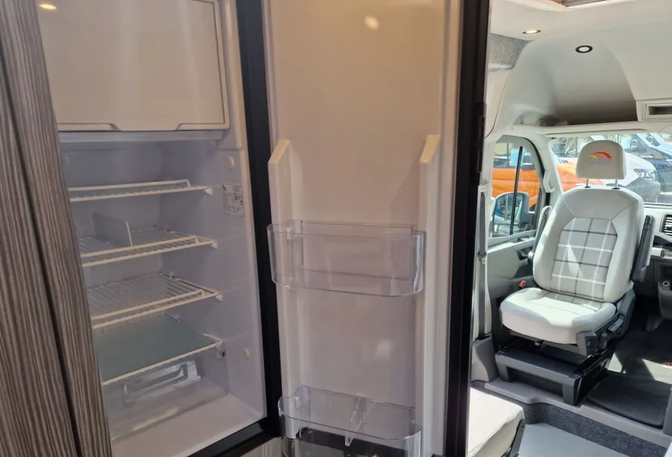 Hillside Leisure Campervans   MAN TGE Hopton 600FL #11  