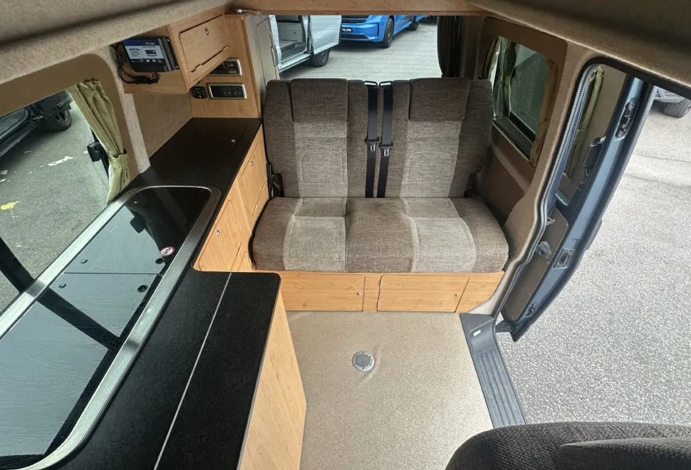 Hillside Leisure Campervans  Hillside Birchover VW T6 
