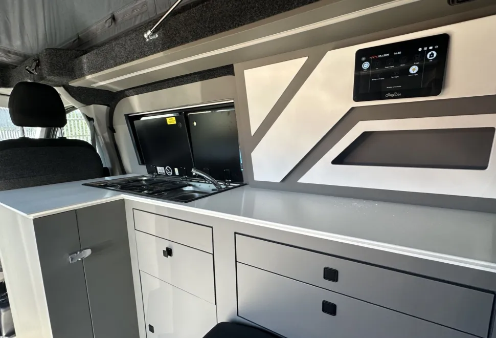 Hillside Leisure Campervans  VW T7 Birchover All-Motion 