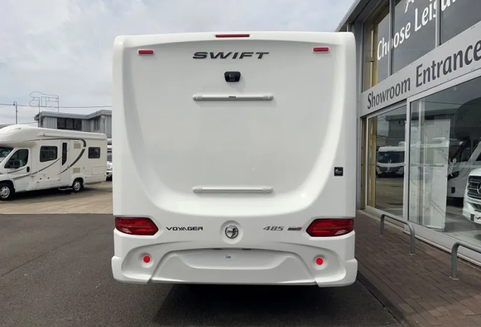 Swift  Voyager 485 2026