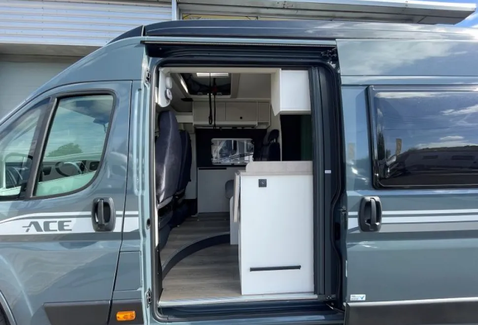 Ace  1200 GLT 2026