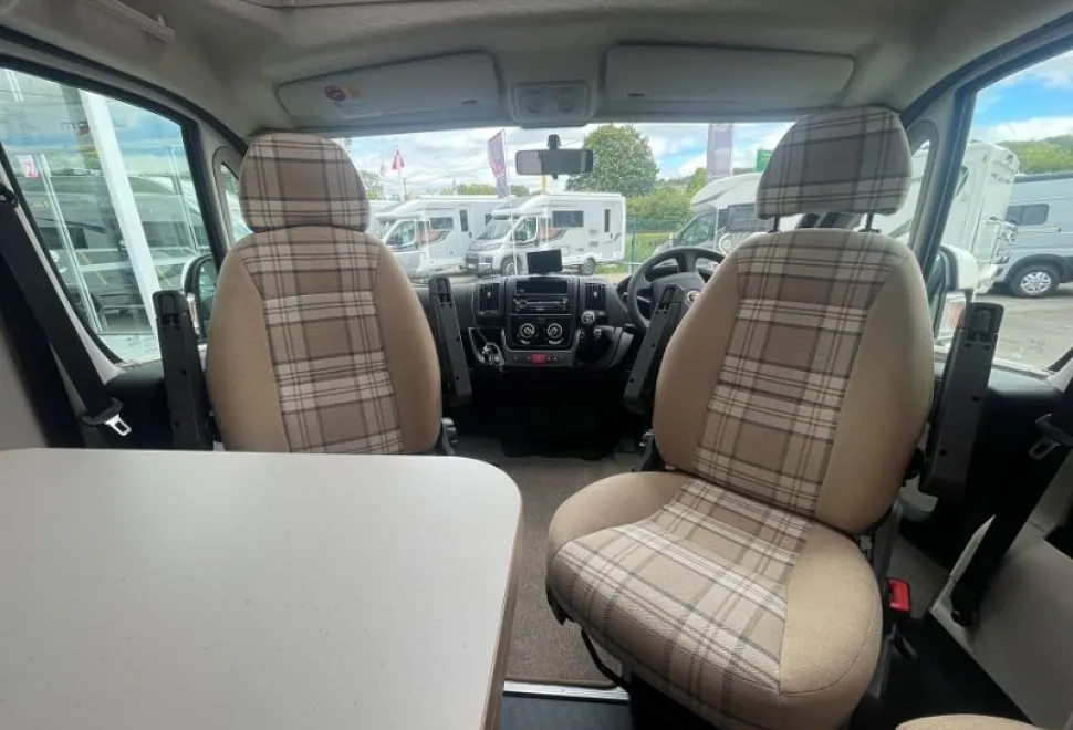 Adria  Matrix Axess M590 SG 2014