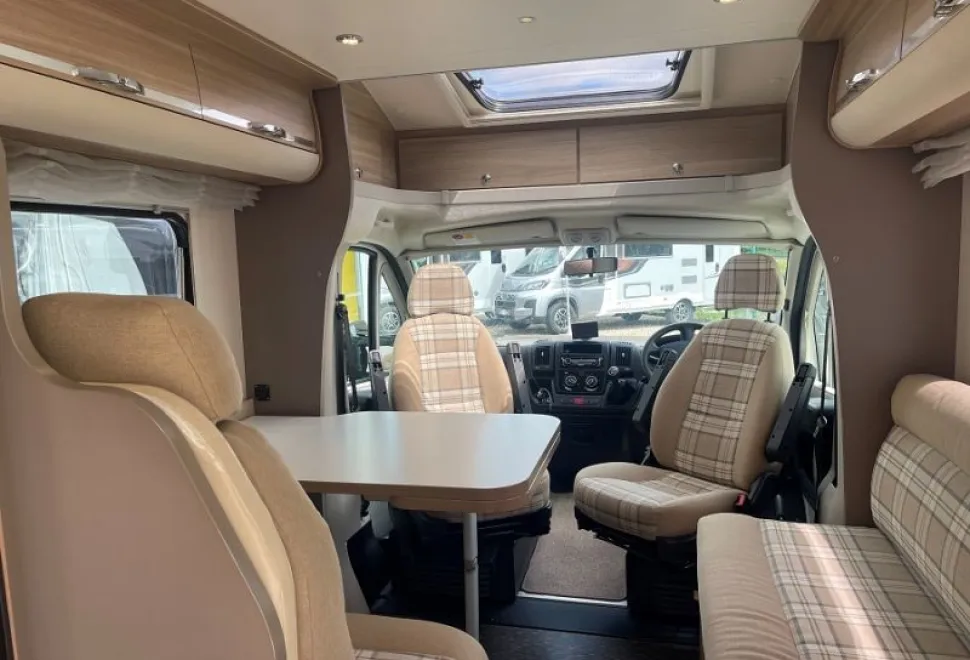 Adria  Matrix Axess M590 SG 2014