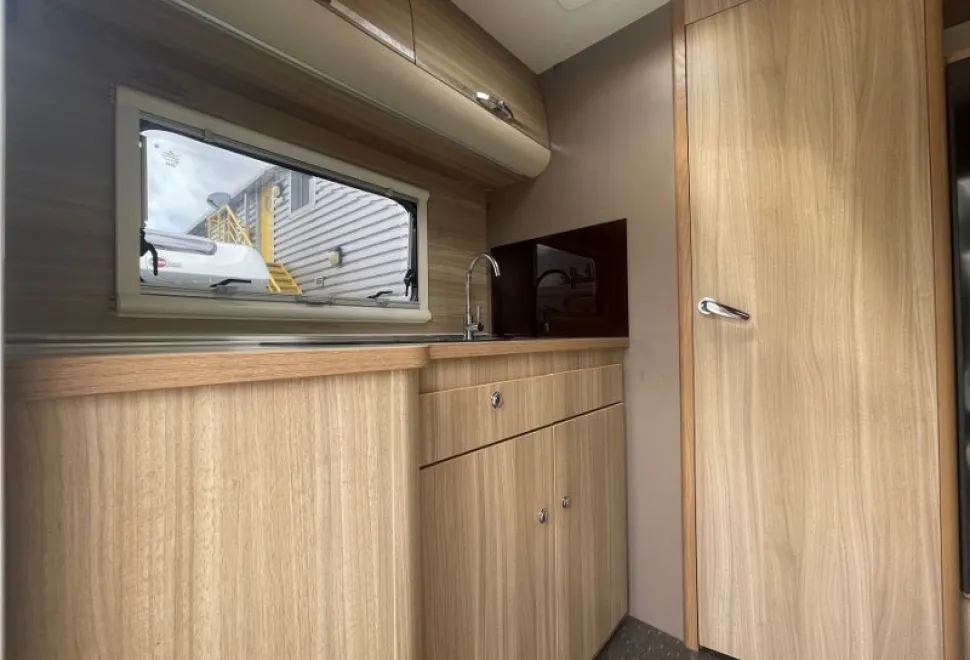 Adria  Matrix Axess M590 SG 2014