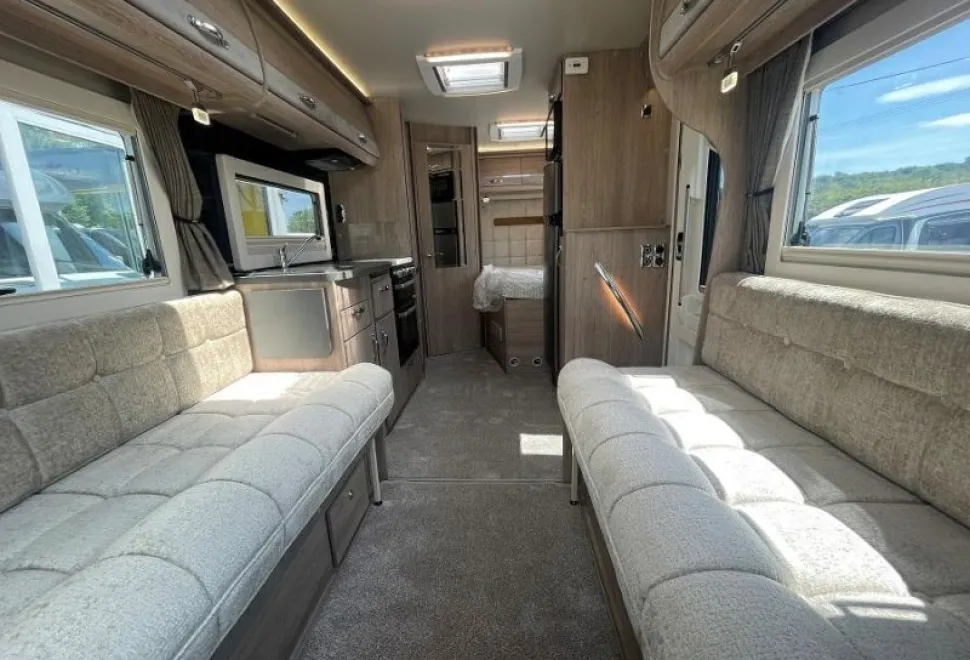 Auto-Sleepers  Broadway FB 2026