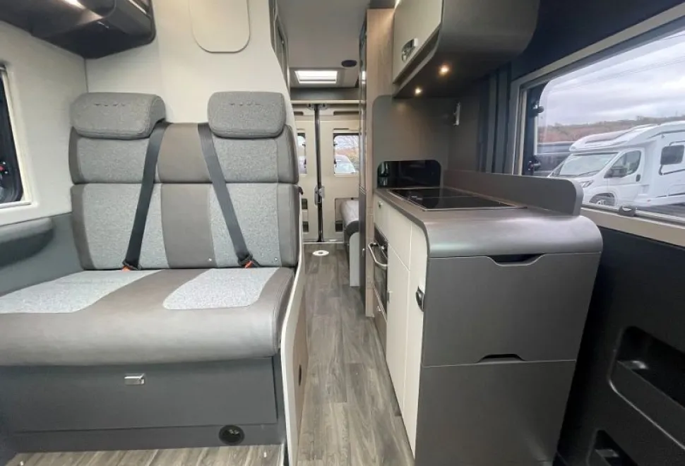 Swift  Carrera 144 2026