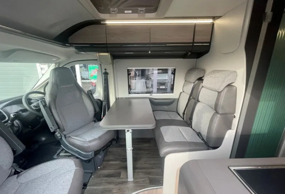 Swift  Carrera 244 2026
