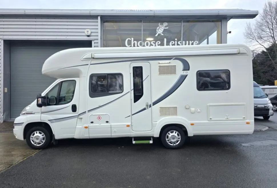 Auto-Trail  Tracker FB 2013