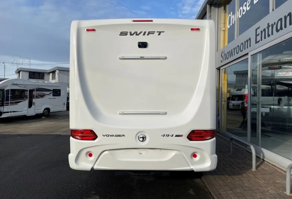 Swift  Voyager 494 