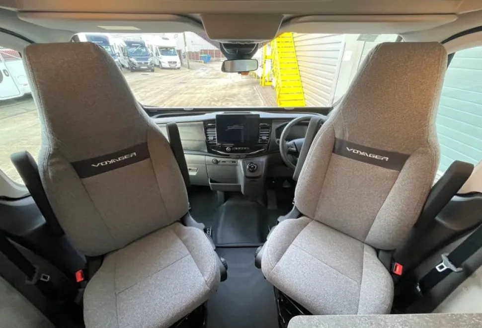 Swift  Voyager 494 