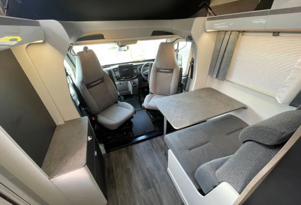Swift  Voyager 494 