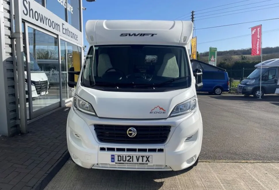 Swift  Edge 412 2021