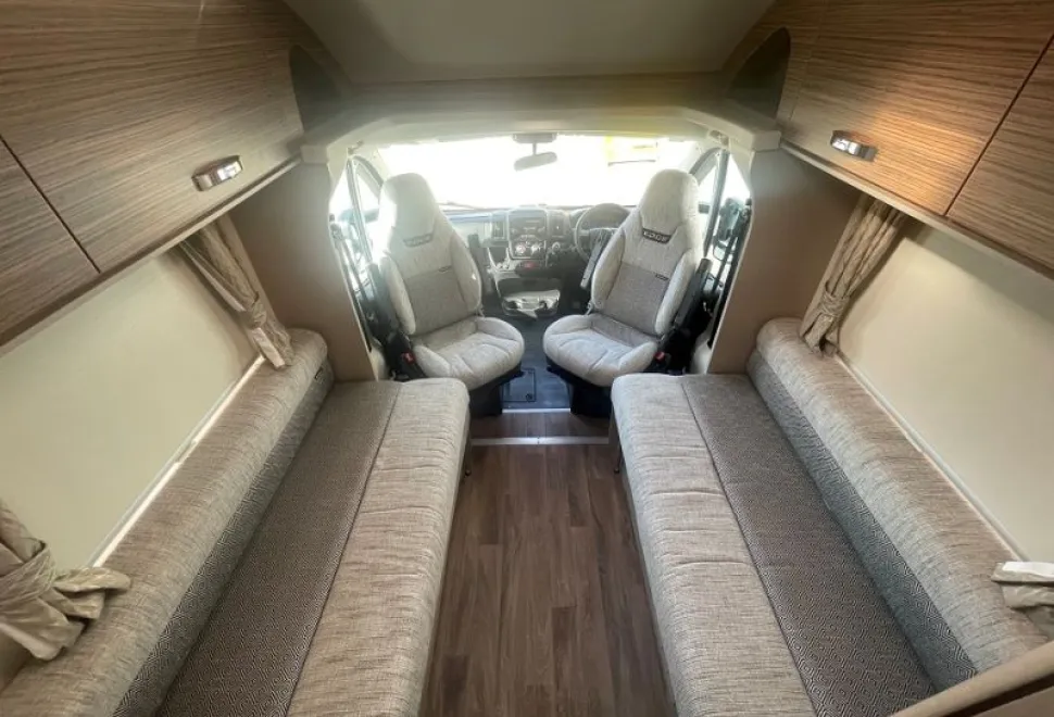 Swift  Edge 412 2021