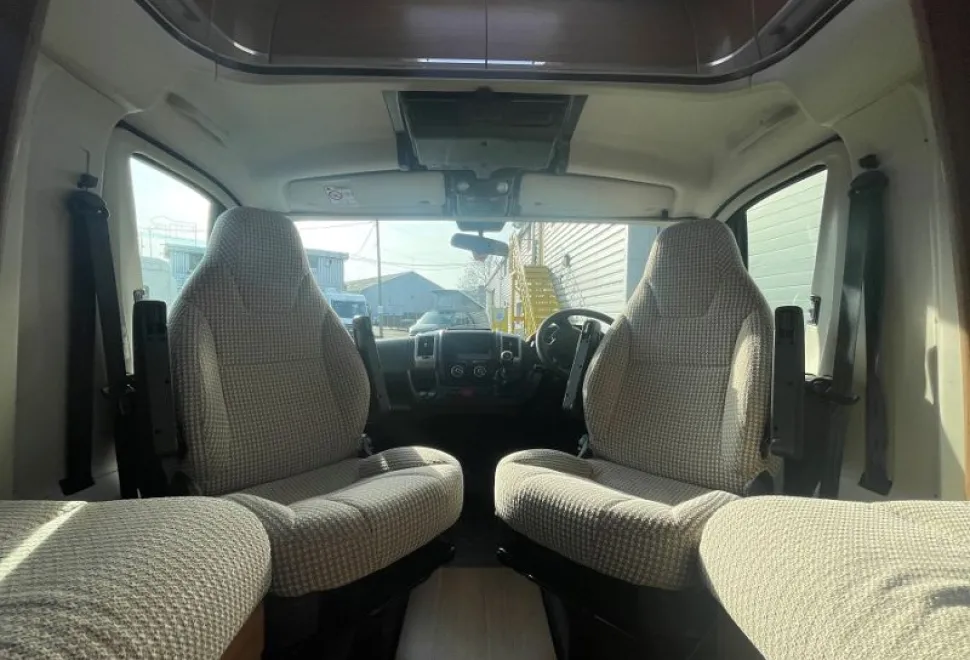 Auto-Trail  Tracker RS 2016
