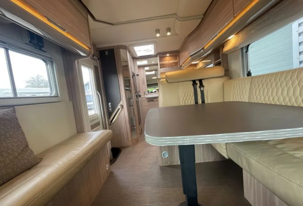 Burstner  Ixeo IT680G Auto 2019