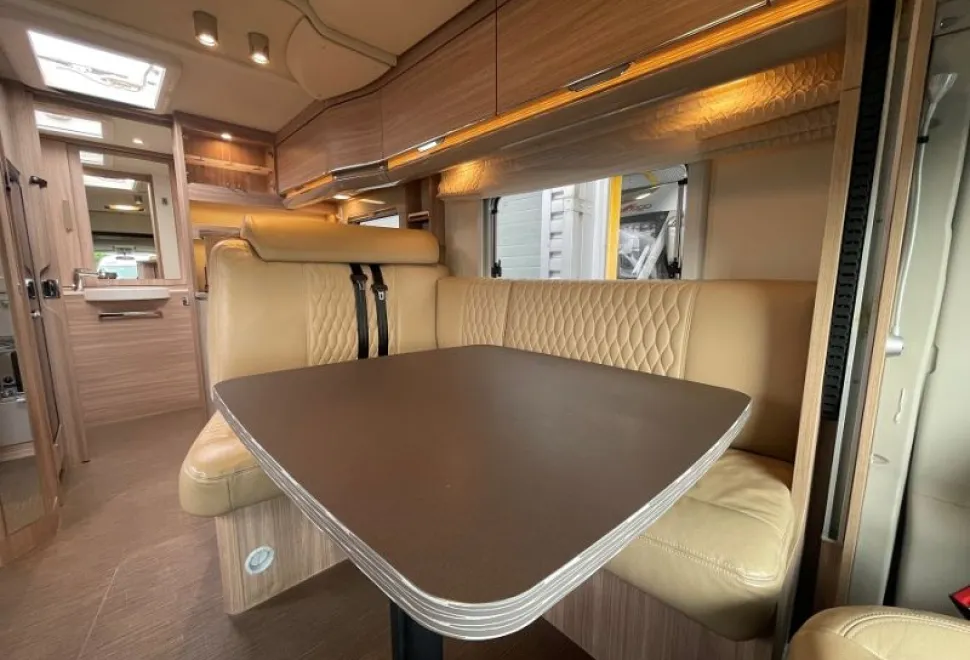 Burstner  Ixeo IT680G Auto 2019