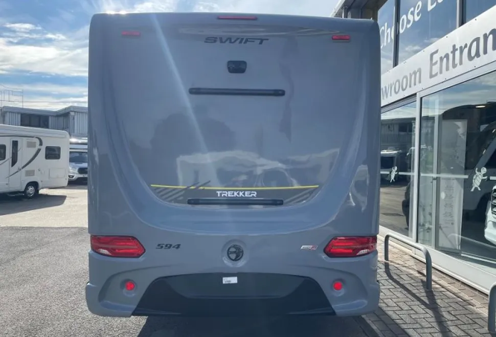 Swift  Trekker 594 2026