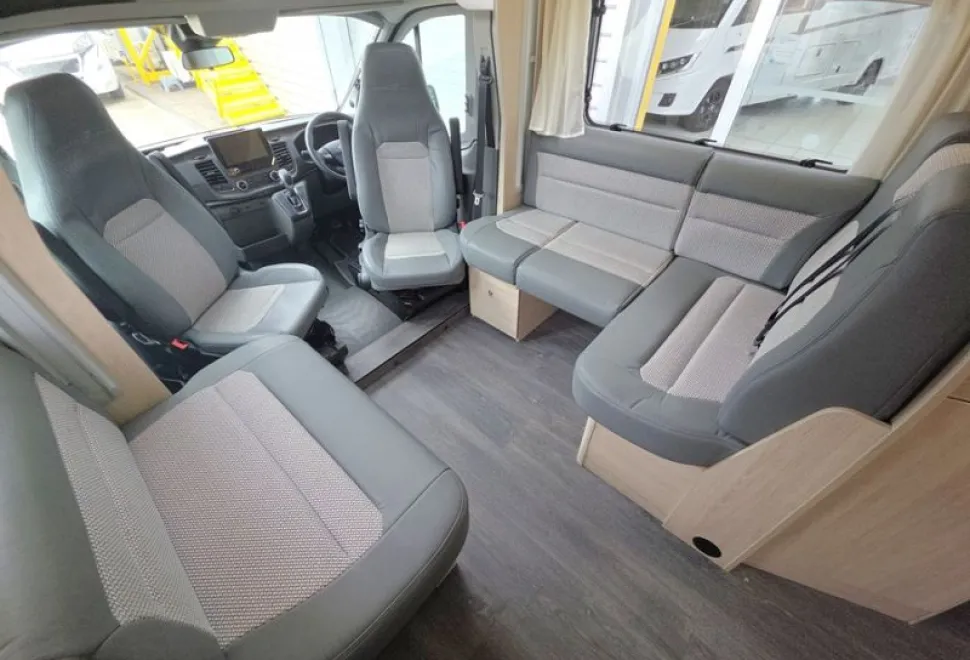 Auto-Trail  F72 2025