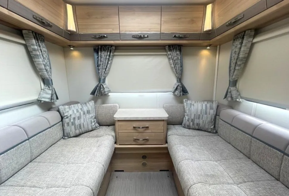Elddis  Accordo 120 2016