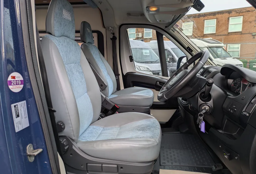 Wildax Constellation 4 - Manual 2015