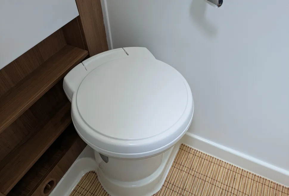 Auto-Trail V-Line 635 SE  - Manual 2018