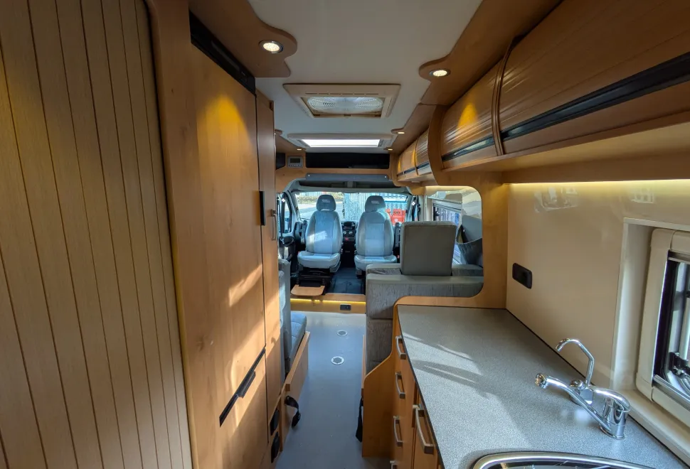 Wildax Constellation 4 - Manual 2015