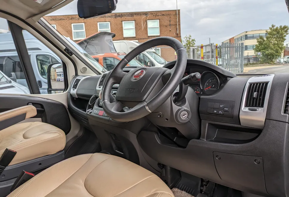 Burstner Ixeo TL 680 G - Automatic 2019