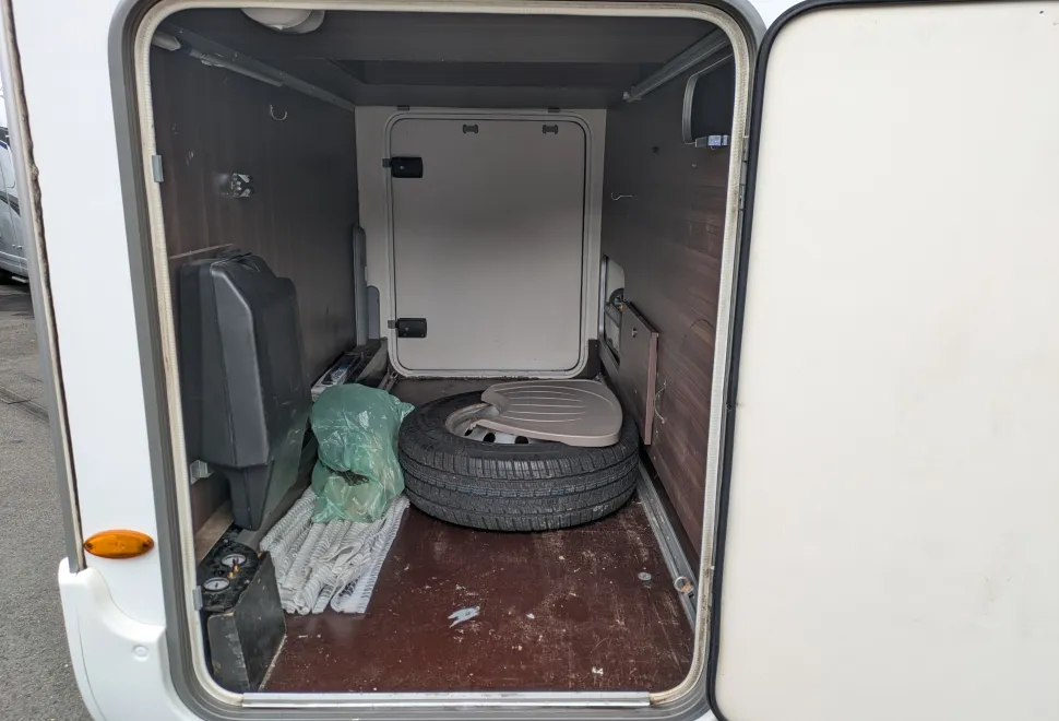 Burstner Nexxo T690 G - Manual 2014